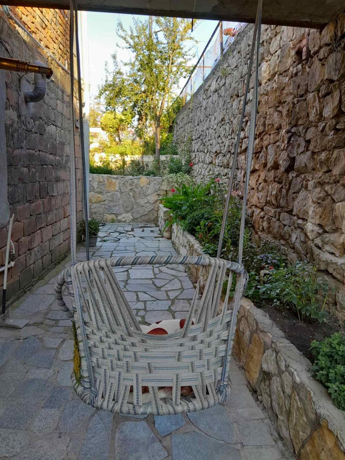 Guest House T&N Kutaisi Luaran gambar