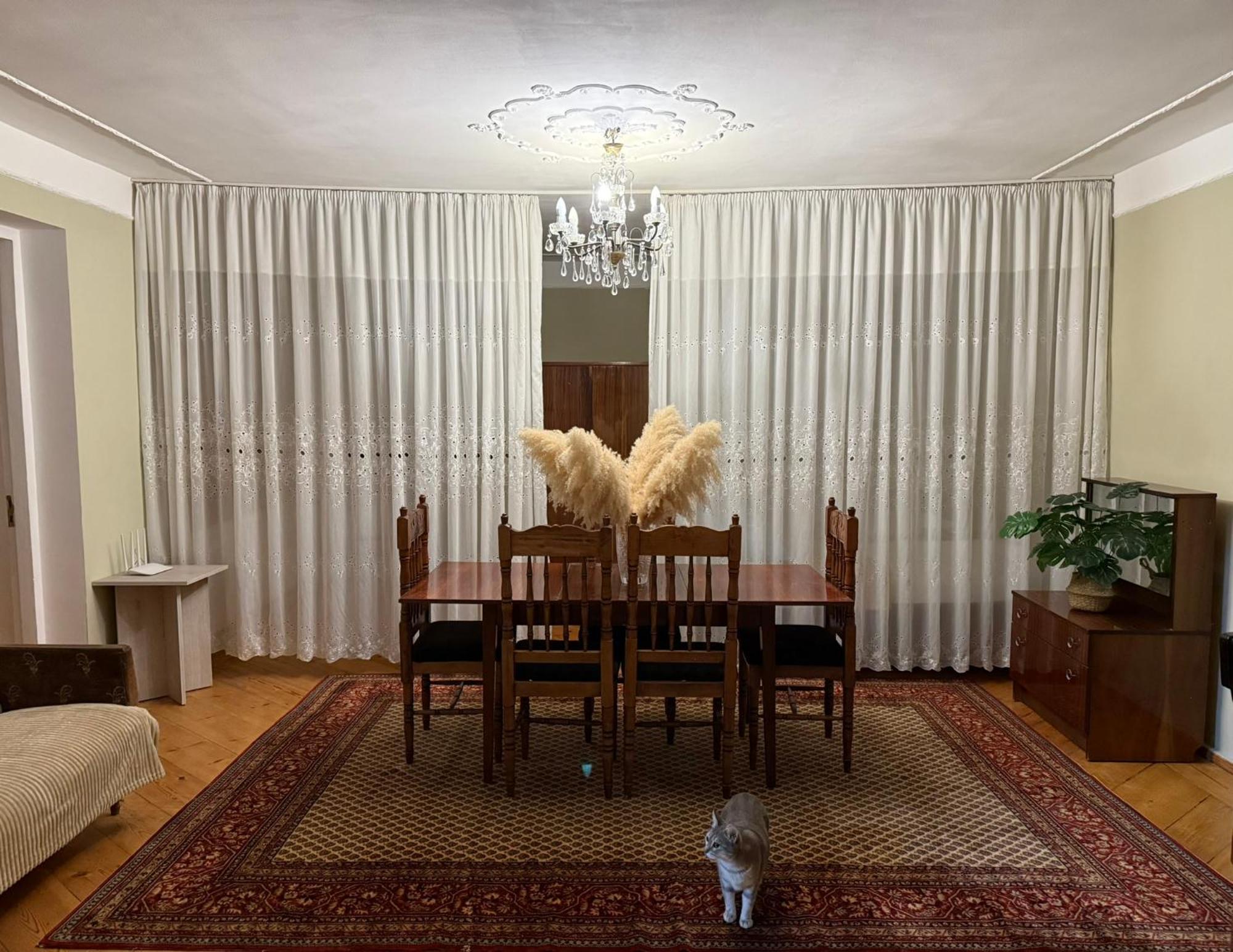 Guest House T&N Kutaisi Luaran gambar
